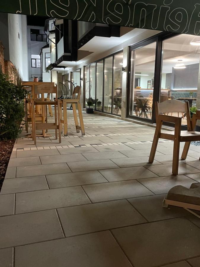 Aleea Teilor Hotel Câmpulung Bagian luar foto