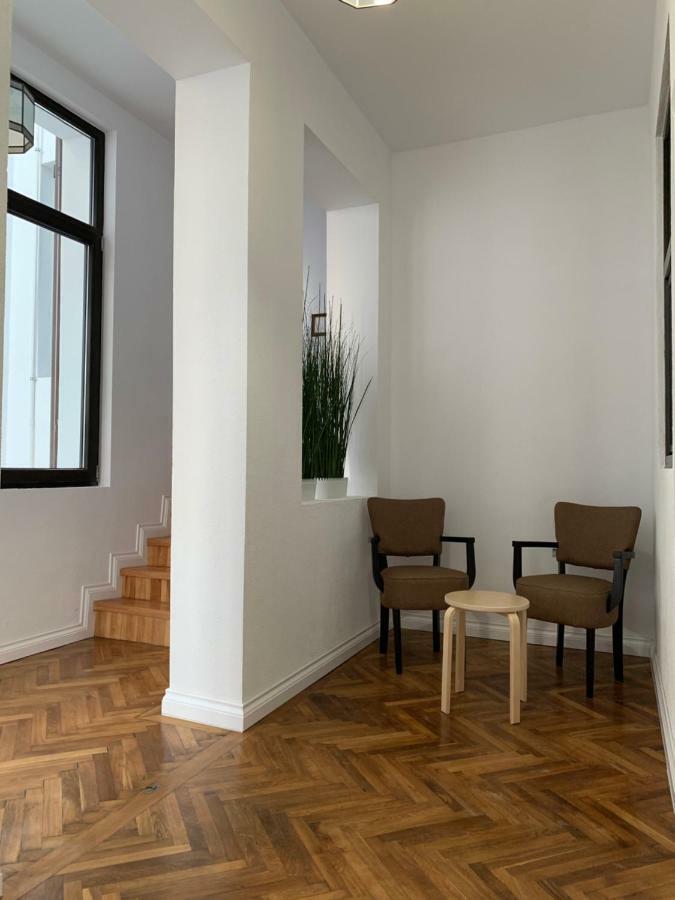 Aleea Teilor Hotel Câmpulung Bagian luar foto